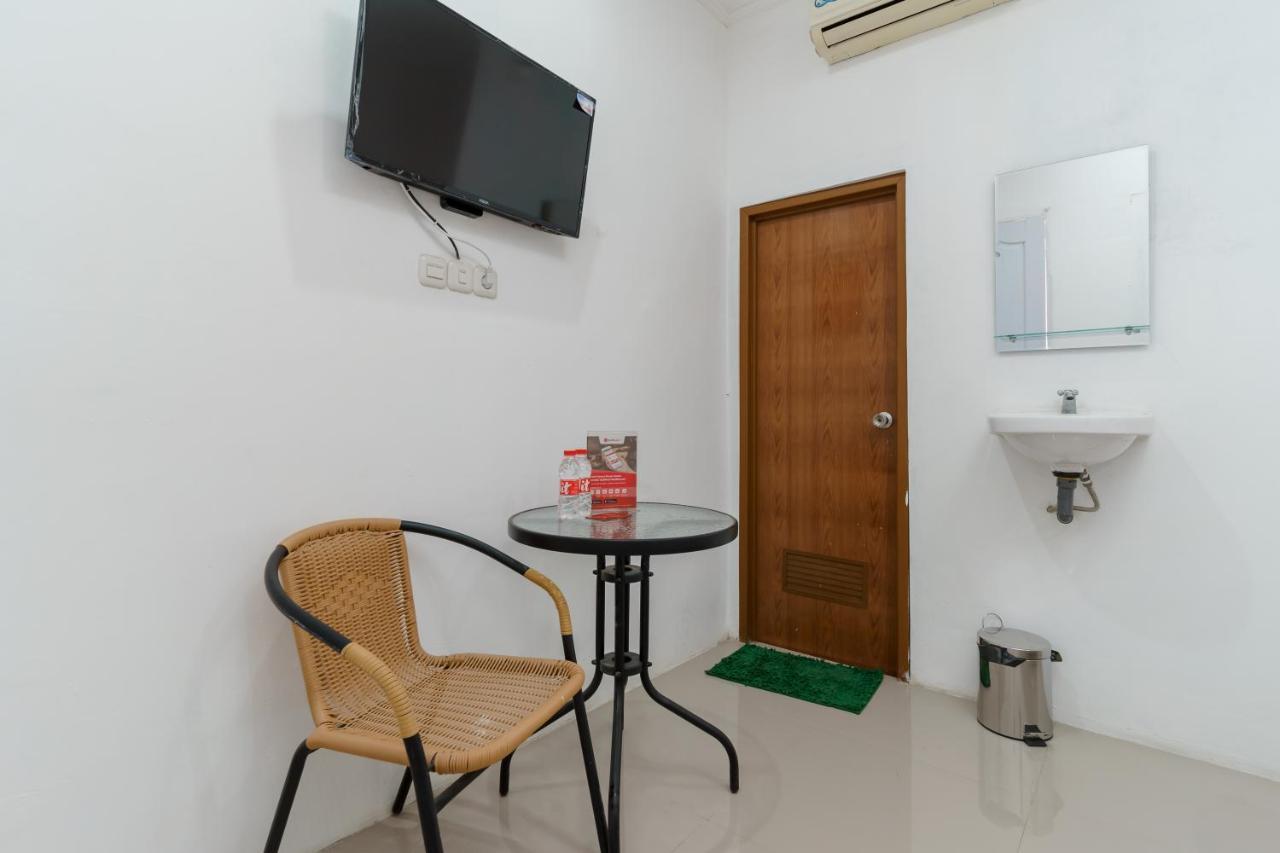 Reddoorz Syariah Near Universitas Borobudur Jakarta Extérieur photo